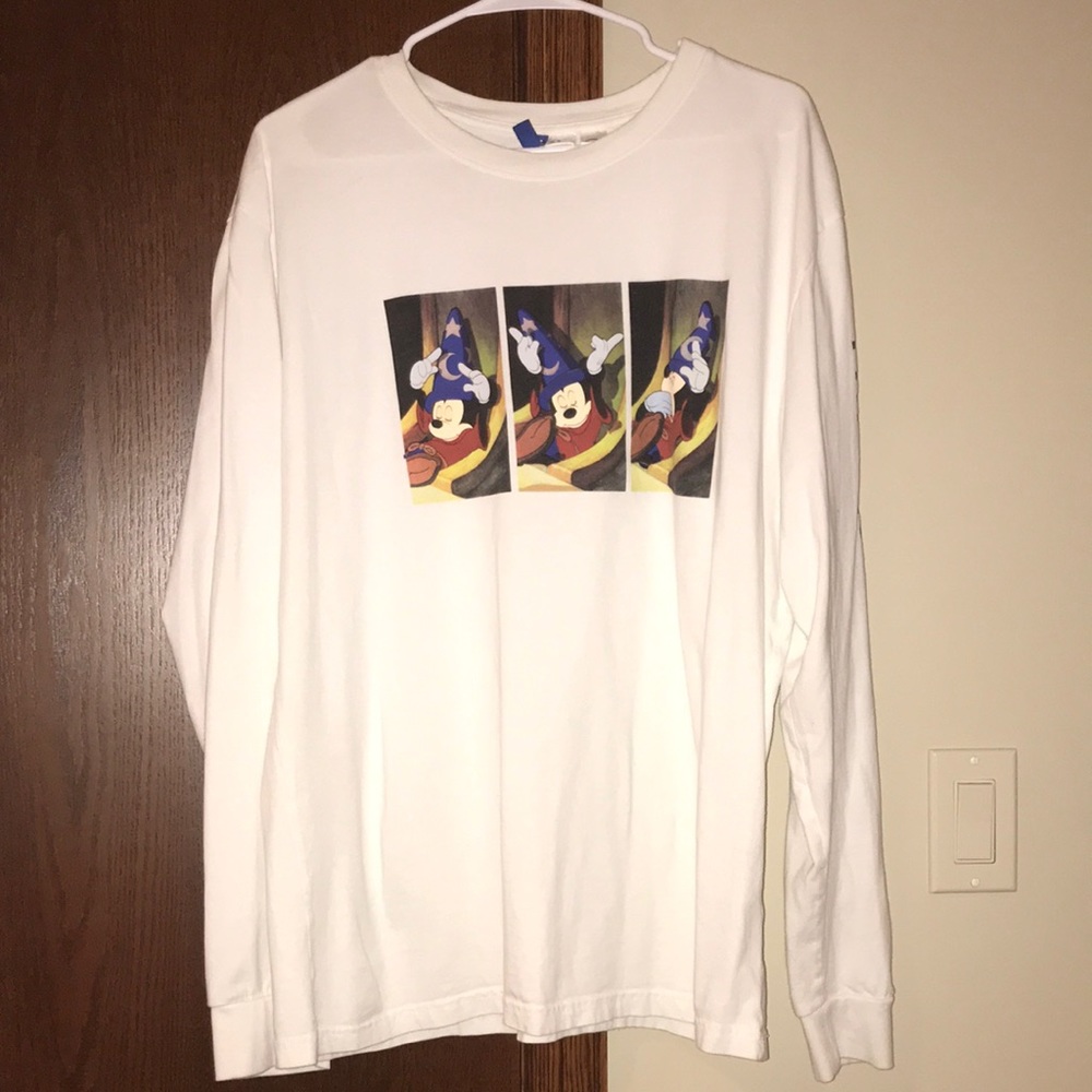 Fantasia Graphic Tee